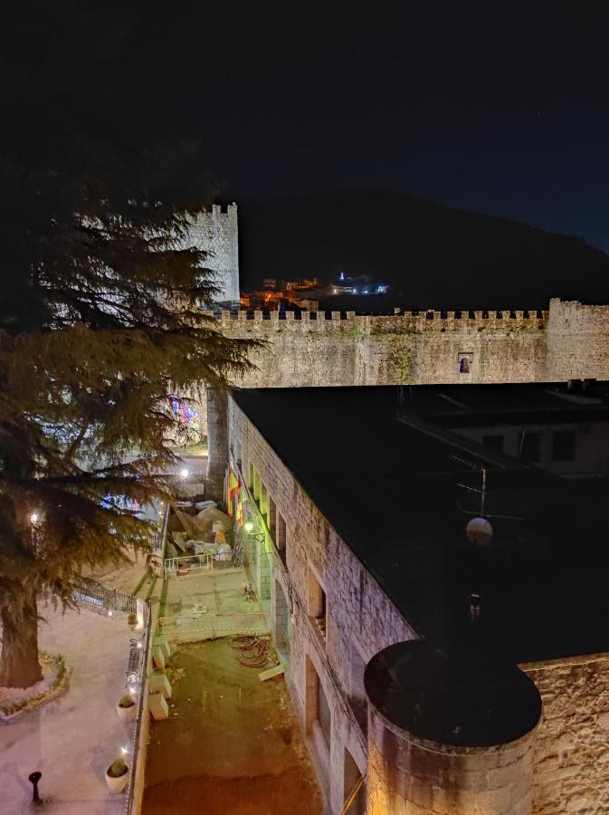 Hostal El Castillo Arenas de San Pedro Kültér fotó